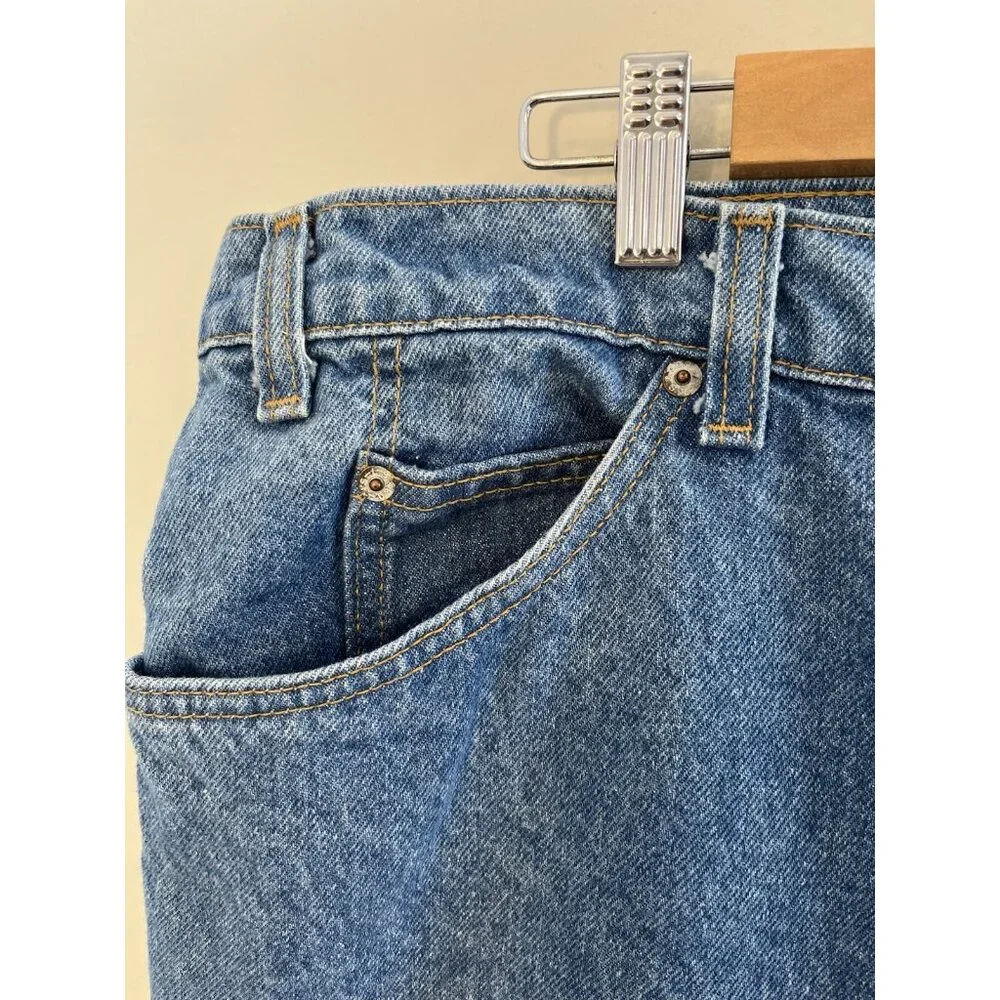 Levi’s 504 Vintage Leather‎ Tag 46 X 30, Medium Wash Relaxed Fit  (45X30 Actual)
